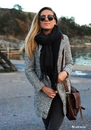 Black And White Coat How To Wear Tweed Fashion Black And White Jacket Houndstooth Coat