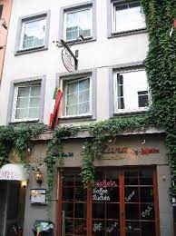 Hotel alt düsseldorf is situated in the heart of the altstadt, near to the fair, airport, opera house, local museums, art galleries and famous königsallee shopping center. Hotel Alt Dusseldorf Bewertungen Fotos Preisvergleich Tripadvisor
