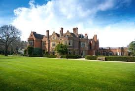 First built in 1968, the wimbledon house is a complete restoration of london's iconic 22 parkside. Warren House Kingston Upon Thames Updated 2021 Prices