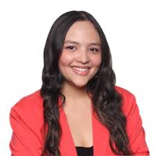 Social Media Communications Specialist vs Social Media Content Creator:  What's the Difference?