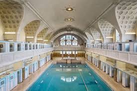 Les Bains Municipaux Strasbourg C Luc Boegly Ville Et Eurometropole De Strasbourg Alsace Vosges Strasbourg Piscine Publique