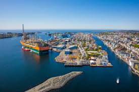 The port of haugesund is a small port in norway. Aibel
