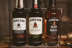 Simmer for 1 1/4 hours, uncovered, or until sauce thickens. The Ultimate Jameson Gift Set The Brobasket Amazing Gifts For Men