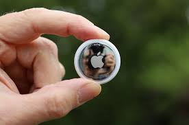 Airtags use the devices connected to apple's network in order to locate missing devices, but according to apple, no location data or location history is physically stored inside airtag. Apple Airtags What You Need To Know By Lance Ulanoff Apr 2021 Debugger