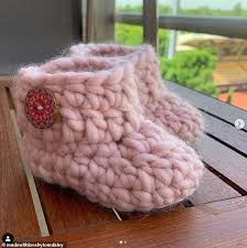 Courrier livre nombre de pages: Tom Daley Shows Off His Impressive Knitting Designs On New Instagram Account Aktuelle Boulevard Nachrichten Und Fotogalerien Zu Stars Sternchen