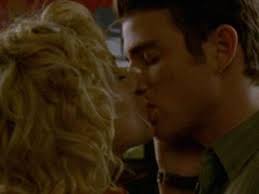 One Tree Hill Says Goodbye Ten First Kisses We Ll Never Forget One Tree Hill Come Back And Stay Never Forget