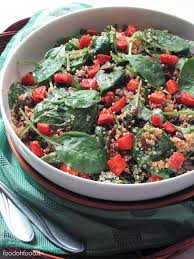 Insalata Di Quinoa Con Carote E Semi Di Zucca Piccanti Recipe In 2020 Spicy Pumpkin Seeds Easy Vegetable Side Dishes Quinoa Salad