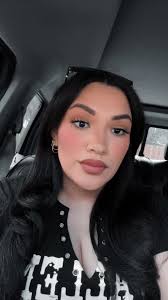 Vanity Martinez (@vanity_1020)