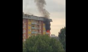 Coinvolta anche una cisterna con 37mila litri di carburante paura per i passeggeri di un bus all'ora di pranzo di oggi, giovedì 25 luglio 2019. Incendio In Via Zamagna Una Lite Prima Delle Fiamme I Residenti In Regola Sono Al Limite