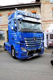 15 Best Trucks In The World Cool Trucks Pictures Mercedes Benz Mercedes Benz Commercial Trucks
