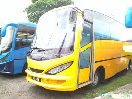 Shopping for buses can be daunting if you don't know where to begin. 2010 Hino Ezu 5 000kg In Kuala Lumpur Manual For Rm120 000 Mytruck My