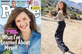 How many kids does jennifer garner have? Jennifer Garner Says The Last Year Taught Her How Strong She Is People Com