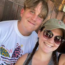 Lorrie Jones and Justin Carl's Wedding Website