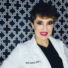 Lorraine Tolbert's Instagram, Twitter & Facebook