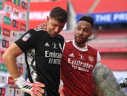 Find the latest emiliano martínez news, stats, transfer rumours, photos, titles, clubs, goals scored this season and more. Emiliano Martinez Details Arsenal Team Meeting Which Inspired Fa Cup Win Aktuelle Boulevard Nachrichten Und Fotogalerien Zu Stars Sternchen