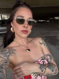 𝔩𝔞𝔲𝔯𝔢𝔫 𝔭𝔬𝔲𝔫𝔡𝔰 𝔯𝔲𝔤𝔤𝔩𝔢𝔰 (@laurenkilos) • Instagram photos  and videos