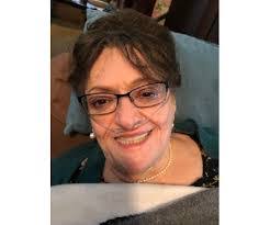 Michelle Fenn's Instagram, Twitter & Facebook