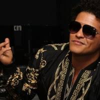 iHeartRadio Music Awards 2017: Bruno Mars Performs, Receives Innovator Award