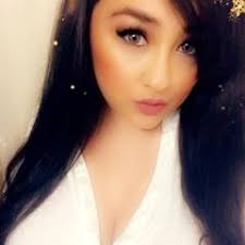 Denise Maestas's Instagram, Twitter & Facebook