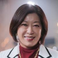 Sandy Yu's Instagram, Twitter & Facebook