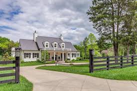 2 Bridleway Trl Nashville Tn 37215 Home For Sale And Real Estate Listing Realtor Com House Architecture Modern Farmhouse