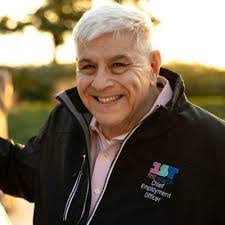 Scott Kuhnen's Instagram, Twitter & Facebook