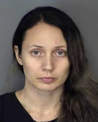 Ariel Reed's Instagram, Twitter & Facebook