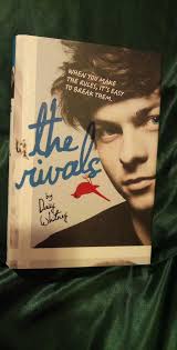 Los rivales de Daisy Whitney