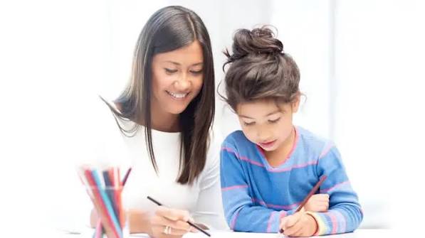 Pentingnya Menjadi Partner Guru di Sekolah dalam Mendidik Anak | Orami