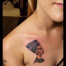 These images usually include her face, her crown, and an ancient egyptian necklace around her neck. Queen Nefertiti Love Doing Eqypt Tattoos Thanks For Lookin Flickr