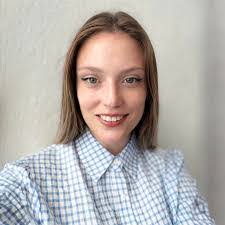 Melissa Resch's Instagram, Twitter & Facebook