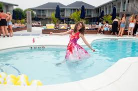 Phases – Leah Schrager Studio