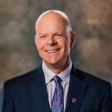 Russ Bell's Instagram, Twitter & Facebook