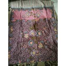 Model baju dari kain jarik gendong : Harga Gendongan Jarik Terbaik Perlengkapan Travelling Bayi Ibu Bayi Agustus 2021 Shopee Indonesia