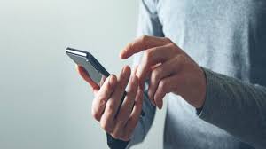 सावधान! हाथ से बार-बार मोबाइल-लैपटॉप गिरना नहीं है मामूली बात