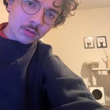 Thomas Carl Hedlund (@xzavyeromondi)