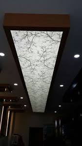 The tray ceiling has a recession in the centre to give the illusion of a high roof. 570 Ø³Ù‚ÙˆÙ Ideas In 2021 Ø§Ù„Ø³Ù‚Ù ØªØµÙ…ÙŠÙ… Ø¯ÙŠÙƒÙˆ