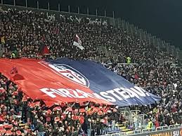 Stream songs including the cagliari, sing with us and more. Curva Sud Cresce Il Tifo Non Piu Dormiente Il Settore Tanto Criticato