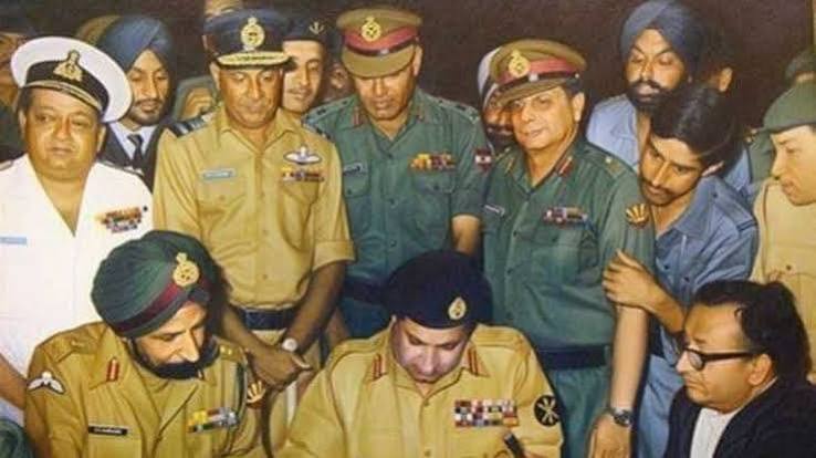 Chanakya & choppers at Pangong Tso. Row over painting replacing iconic 1971 photo in Army chief's office