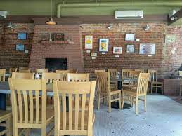 Students who were then studying in uk. Inside Of Snakebite Picture Of The Snakebite Restaurant Idaho Falls Tripadvisor