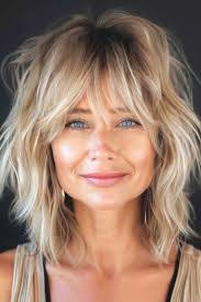 Lori Wylie's Instagram, Twitter & Facebook