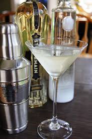 Pin By Mandy Landefeld Sumptuous Li On Cocktails Cocktails Coconut Vodka Martini