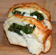Spinach Feta Stuffed Cheesy Bread 3 Spinach And Feta Cheesy Pull Apart Bread Cheesy Bread