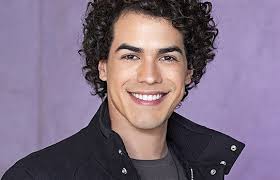 Após virar motorista de Uber, Sam Alves nega que tenha abandonado a  carreira de cantor