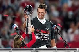 Quarterback tom brady was drafted by the new england patriots in 2000. Tom Brady S Scene Stealing Kids Are The Only Good Thing In Dud Of A Super Bowl