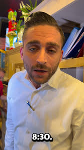 🚀 The tiny town of Winthrop has a tiny town restaurant doing big city  things. @vuoloswinthrop is everything I knew it'd be. A touch of old  school, and new school vibes run