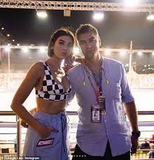 She has enjoyed the 21 birthdays of her life and going to celebrate her 22 nd birthday in 2017. Brits 2019 Dua Lipa S Hunky Father Steals The Show Daily Mail Online