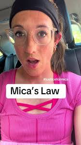 Marisa Ferris's Instagram, Twitter & Facebook