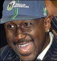 Julian Bonner's Instagram, Twitter & Facebook