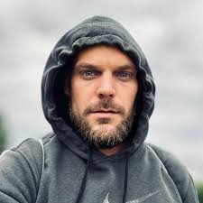 Hände hoch, wessen Penis schon einmal winzig wurde nach dem Drogenkonsum.